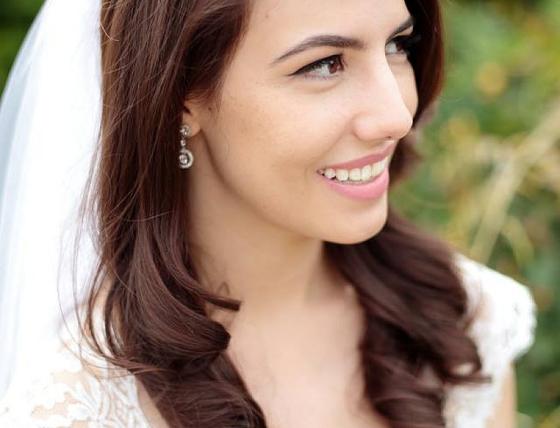 Mastering the Winged Liner Eye Makeup for Brides