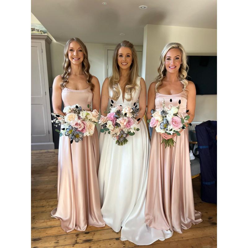 glam bridesmaid makeup looks with bride