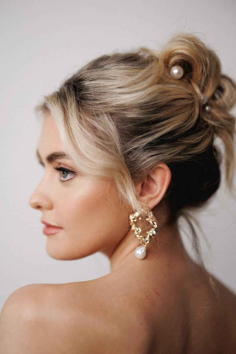 astons-makeup-and-beauty-wedding-portfolio-1708627609.jpg makeup on blonde bride