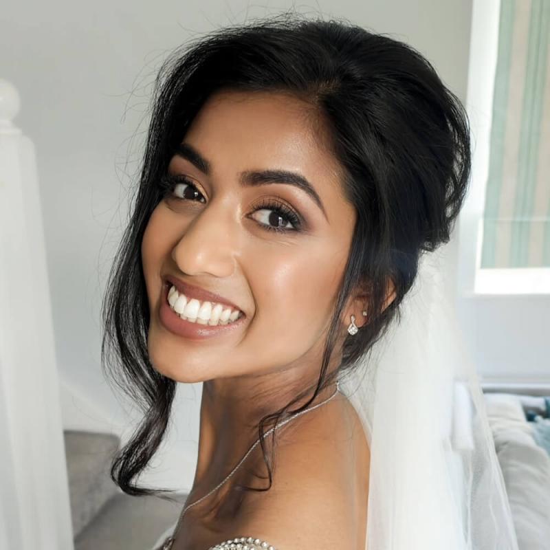 kim-stokes-hair-and-makeup-wedding-portfolio-1737566004.jpeg bride with smokey eye makeup