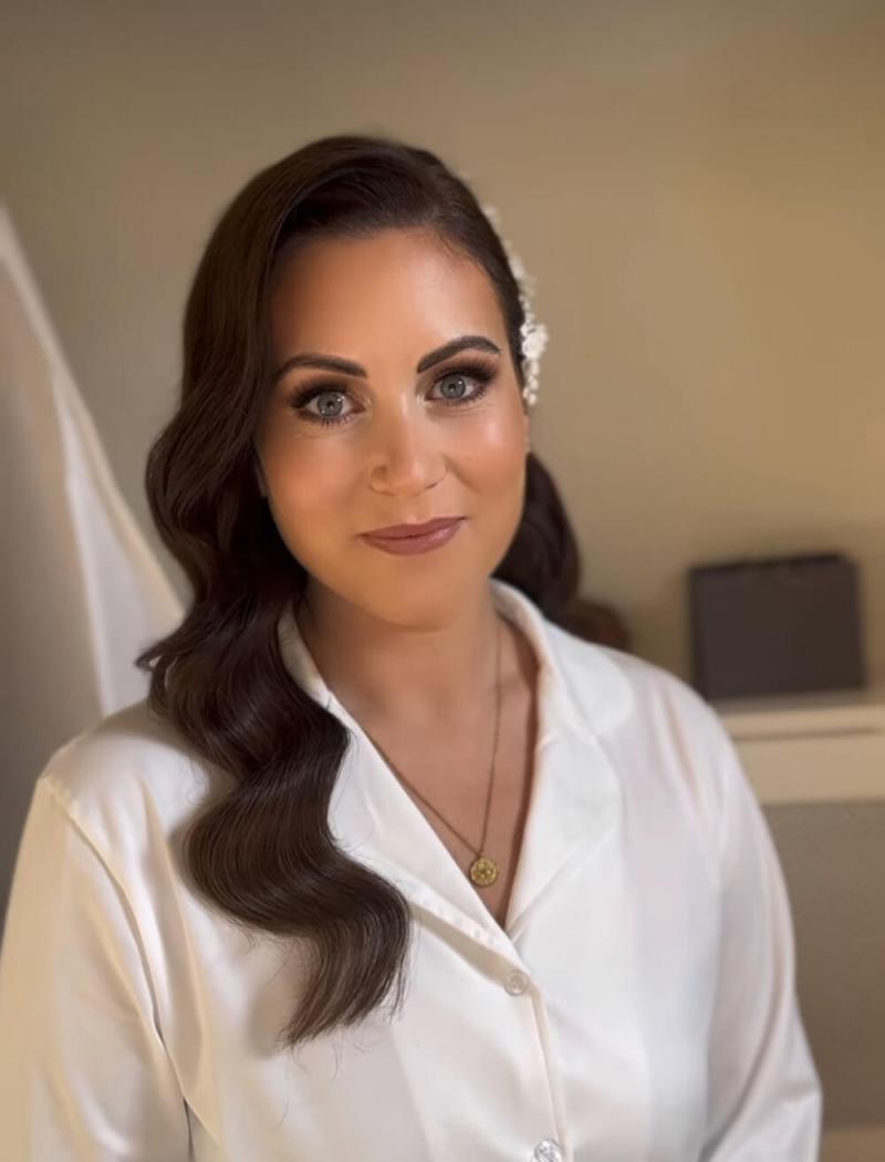 suzanne-dusek-hair-makeup-wedding-portfolio-1702648243.jpg smokey eye makeup with brow