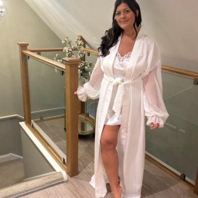 Adm makeupartist & hairstylist - Wedding Review Image