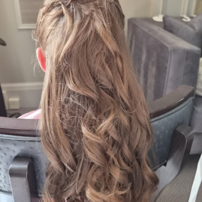 Absolutely Flawless Bridal Hair and Makeup - Wedding Review Image