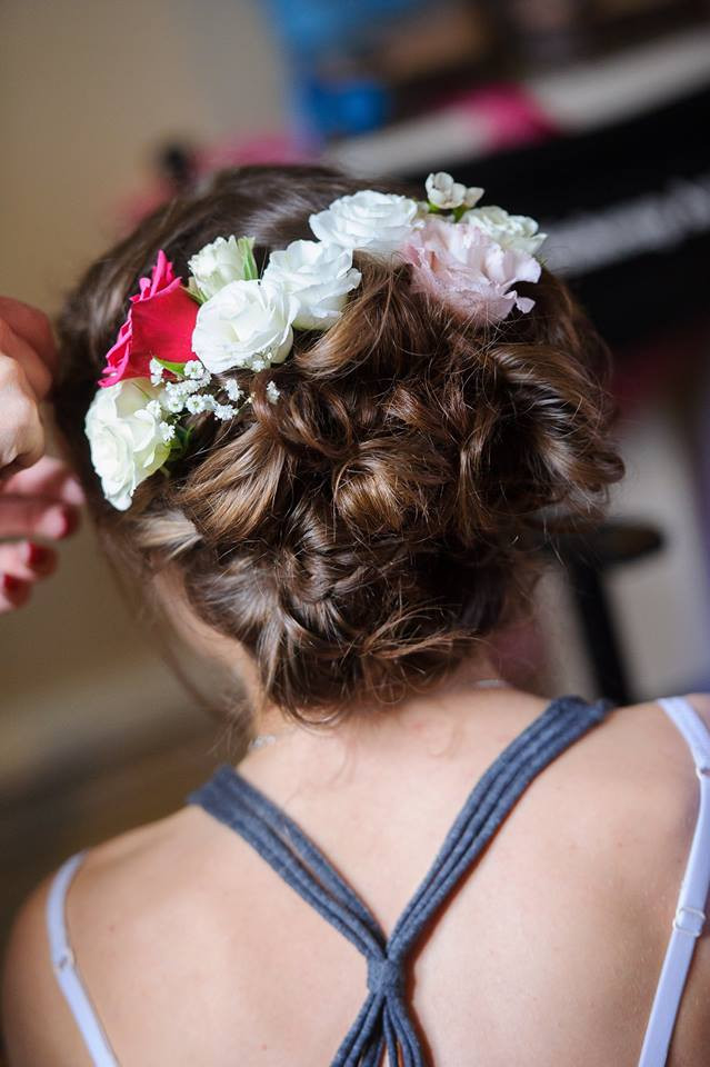 Summer wedding, central Cambridge - Make Me Bridal Artist: Cambridge Makeup Artist - Hair & Makeup. Photography by: Scott Gilbert . #weddingmorning #flowersinherhair #updo #weddinghair #bridalmakeup #weddinghairandmakeup