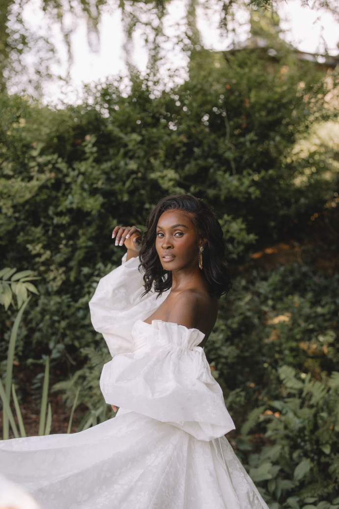 - Make Me Bridal Artist: Makeupology . Photography by: Rebecca Goddard. #classic #glamorous #naturalmakeup