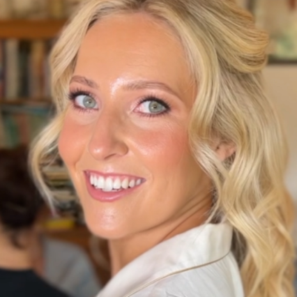 Soft glam bridal makeup and half up half down hair. - #halfuphair #halfuphalfdown #softglammakeup