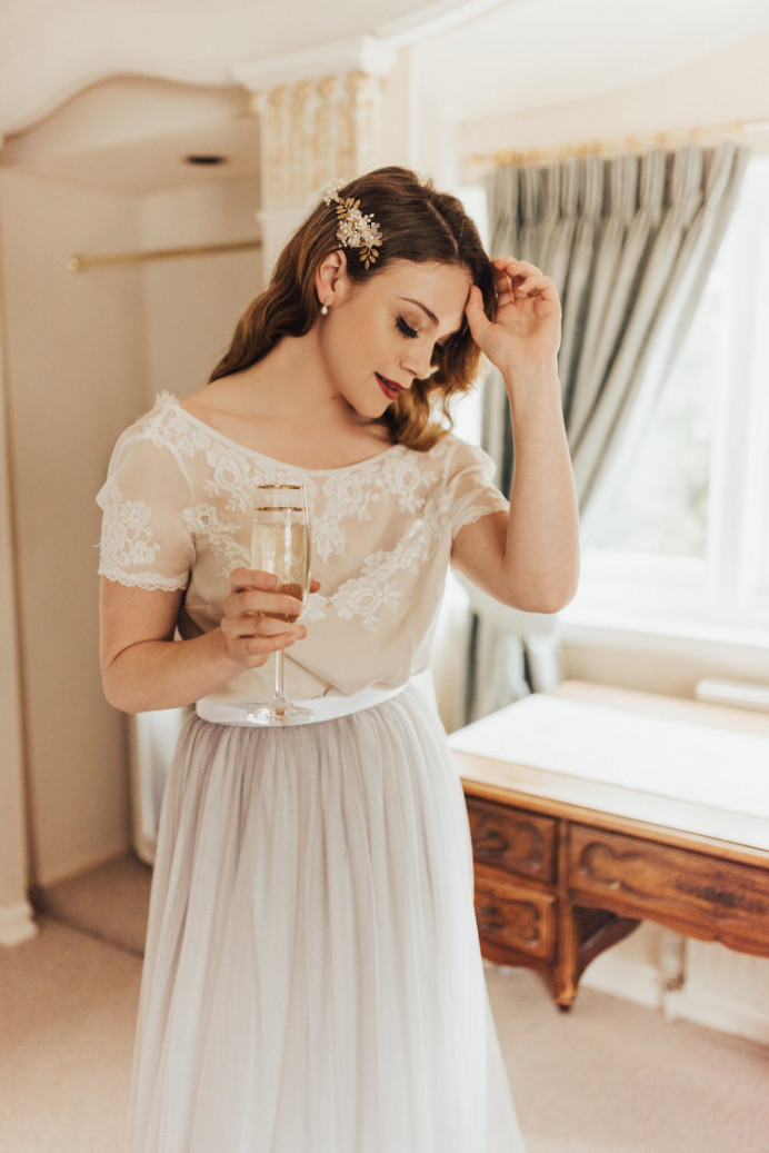 - Make Me Bridal Artist: BEYOU Weddings hair & makeup. Photography by: Rebecca Carpenter. #bridalmakeup #boldlip #hollywoodglamour #modernvintage