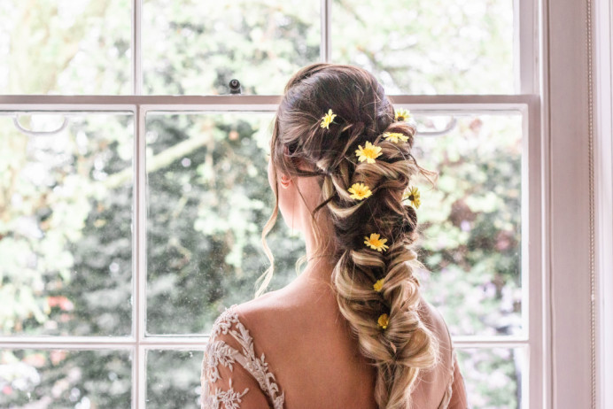 - Make Me Bridal Artist: Mehwish Saqib Hair and Makeup. Photography by: Queenbeaphotos. #bohemian