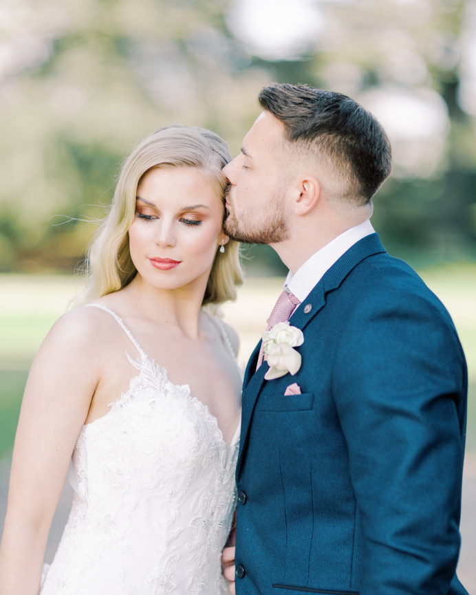 Styled editorial at the opulent Prestwold Hall, Leicestershire. - Make Me Bridal Artist: Blondelle Beauty. Photography by: Sophie May Photo. #bridalmakeup #romantic #luxury #luxurywedding