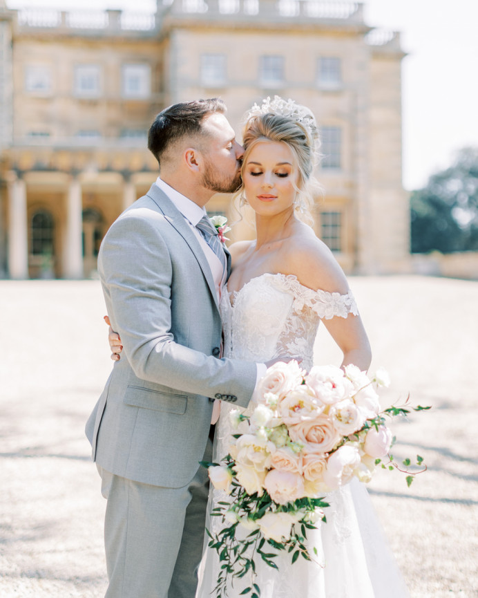 Styled editorial at the opulent Prestwold Hall, Leicestershire. - Make Me Bridal Artist: Blondelle Beauty. Photography by: Sophie May Photo. #bridalmakeup #romantic #luxury #luxurywedding