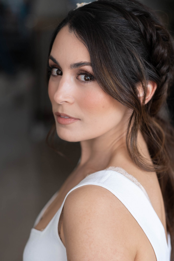 - Make Me Bridal Artist: Justine Kendall Bridal Makeup. Photography by: Kristina Gasperas. #bridalmakeup #flawlessmakeup #elegantmakeup #subtlesmokeyeye #somerset #luxurymakeup