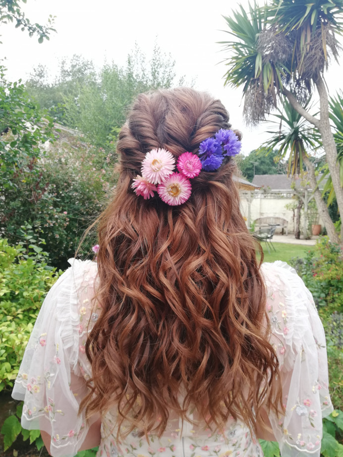 - Make Me Bridal Artist: Frances Moore HMUA. Photography by: Charlotte Bryer Ash. #bohemian #halfuphair #hollywoodwaves #naturalhair #brownhair