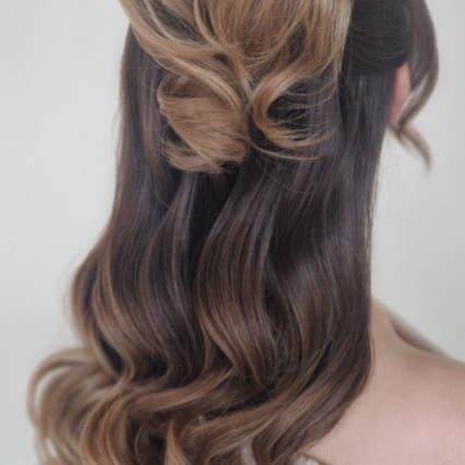 Half-up, half-down modern hairstyle for wedding party members or the bride! An inverted ponytail with waves completes the look for this Apton Hall bride! - #waves #smoothwaves #halfuphair #bridalhairstylist #bridesmaidshair #essexbride #ponytail