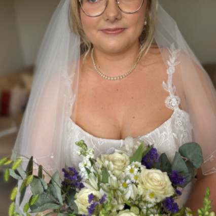 Featured portfolio item for Lily Winfield MUA