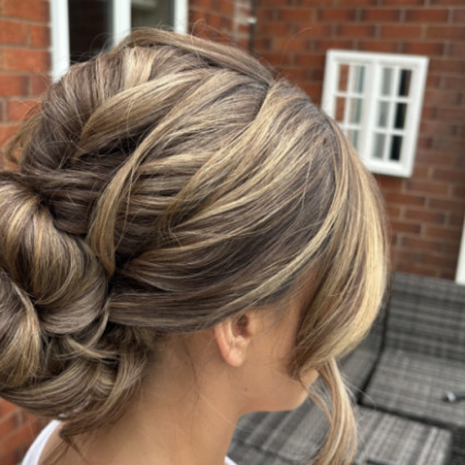 Featured portfolio item for Nicola Byatt Mobile Hairdresser