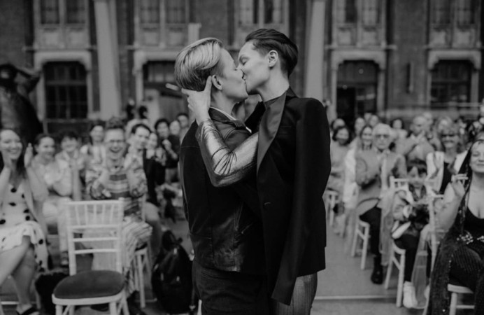 - Make Me Bridal Artist: Flaming Bride. Photography by: Sara Lincoln. #londonwedding #lgbtwedding #shorthair #samesexwedding #shorthairbride #alternative #shorthairupdo