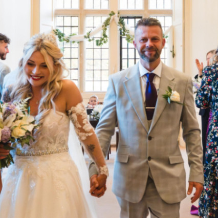  #weddinghairandmakeup #hairextensions #weddingmakeupreading