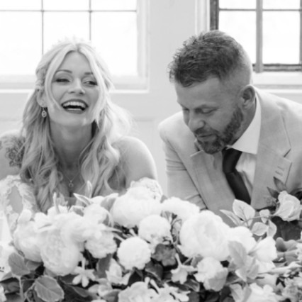  #naturalmakeup #classichair #redlipbride