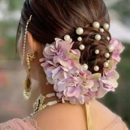  #bridalhair #flowersinherhair #updo #elegant #lowupdo