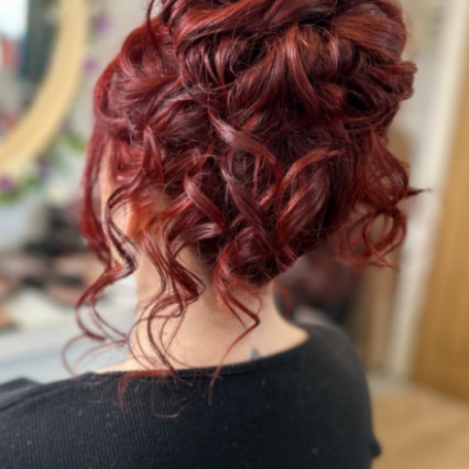 Featured portfolio item for Hannah Gill Makeup & Hair