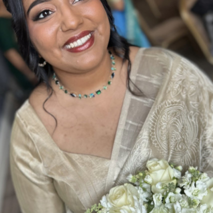 Hair and makeup for my gorgeous bride Devisha! - Photography by: Na. #weddinghairandmakeup #weddingmakeup #asianwedding #glowy #softglam