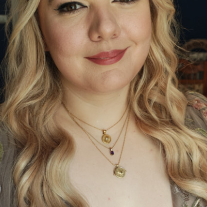 Have a look on my Instagram or Facebook page @glowbyjuliana
Prices starts from £120
#alternative #events #bridal #halloween - #vintage #bridalmakeup #bridalhair