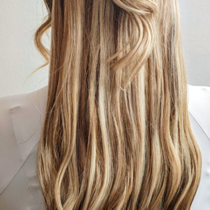 Messy Up Do
For full quote and price list please contact me on 07522290188 or via Instagram Glow by Juliana 
:) - #halfuphair #bridalhair #bridesmaidhair #bridalhairstylist #bridalmakeupartist