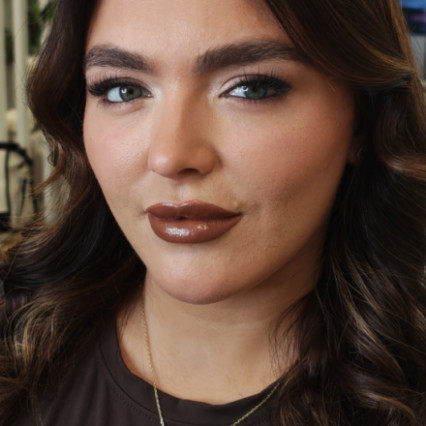 Classic glam look for modern brides. - #classic