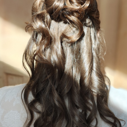 Half up and down relaxed updo.
More info about services and prices on What's app 0752 229 0188 or via Instagram @glowbyjuliana - #bohemian #classic