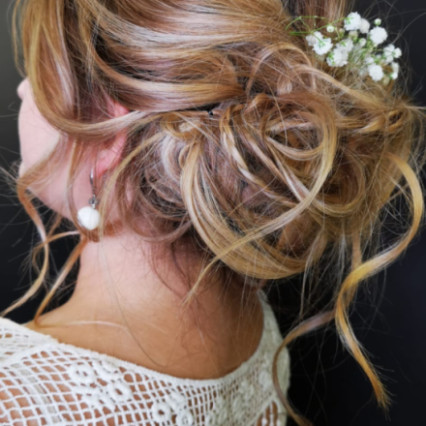 Please visit my page with price list below.
#bridal #eventsmakeup #bridalhair #makeup #beyondtheuk #opendiary2027 #manchesterbrides #cheshireweddings #weddings #bridesmaids #motherofbrides #proms
You can text me directly on 075 22290188 or via WhatsApp - #bohemian