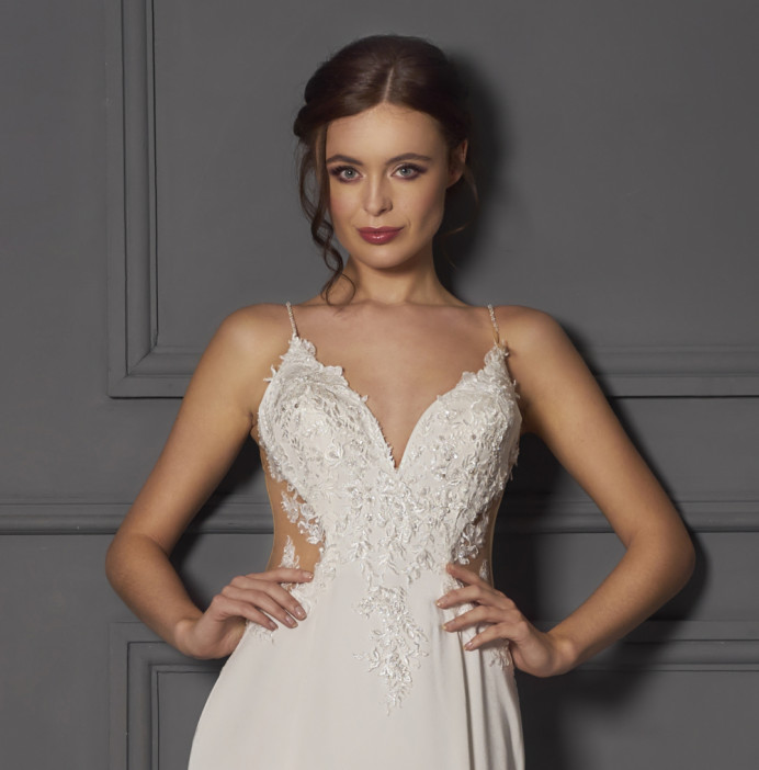 More work for Danielle Couture! - Make Me Bridal Artist: Julia Jeckell Hair and Make-up Artist. Photography by: Ryan Bater. #glamorous #bridalhair #bridalmakeup #glambride