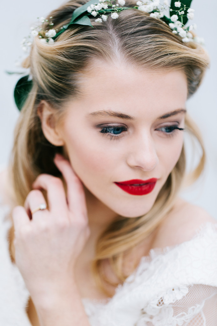 - Make Me Bridal Artist: Julia Jeckell Hair and Make-up Artist. Photography by: Aden Preist. #airbrushedmakeup #bridalmakeup #vintage #redlip