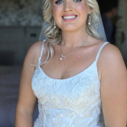 Gorgeous soft pink makeup , soft glam. - Photography by: Bridalbyrachellouise. #classic #blonde #softglam