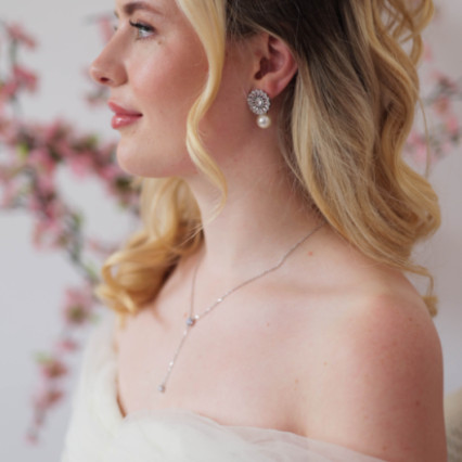  Photography by: Na. #naturalmakeup #halfuphair #bridalmakeup #bridalhair #bridalhairandmakeup