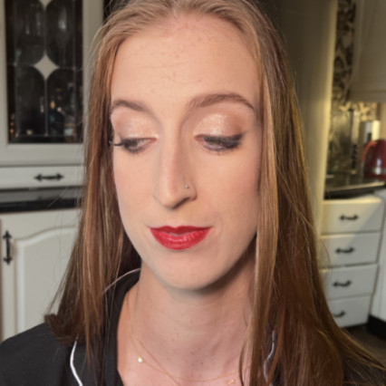  #glamorous #flawlessmakeup #redlipstick #shimmereyes