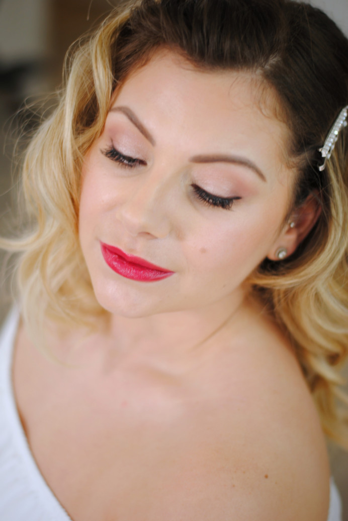 A modern twist on a red carpet look. Classic red lips. - Make Me Bridal Artist: Jenna Dale Makeup Artist. Photography by: Jenna Dale. #vintage #oldhollywood #hollywoodglamour