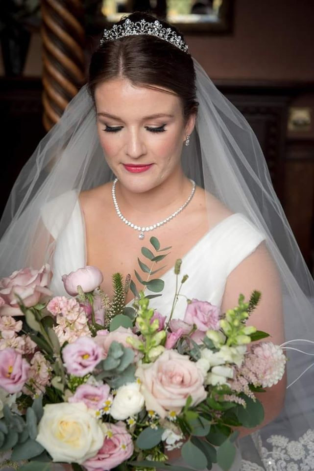 - Make Me Bridal Artist: Jenna Dale Makeup Artist. Photography by: Foster Photography. #elegantmakeup #modernbride #simplemakeup