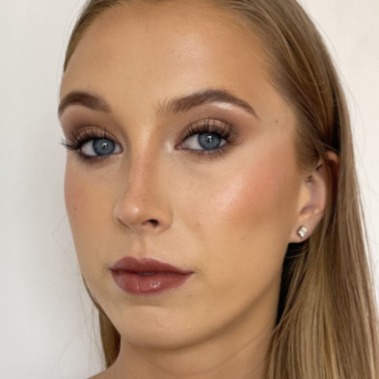 Featured portfolio item for Poised Artistry