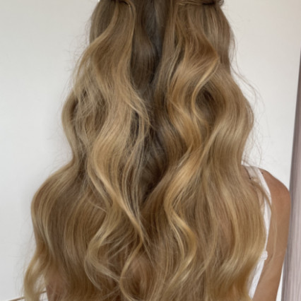 Featured portfolio item for Poised Artistry