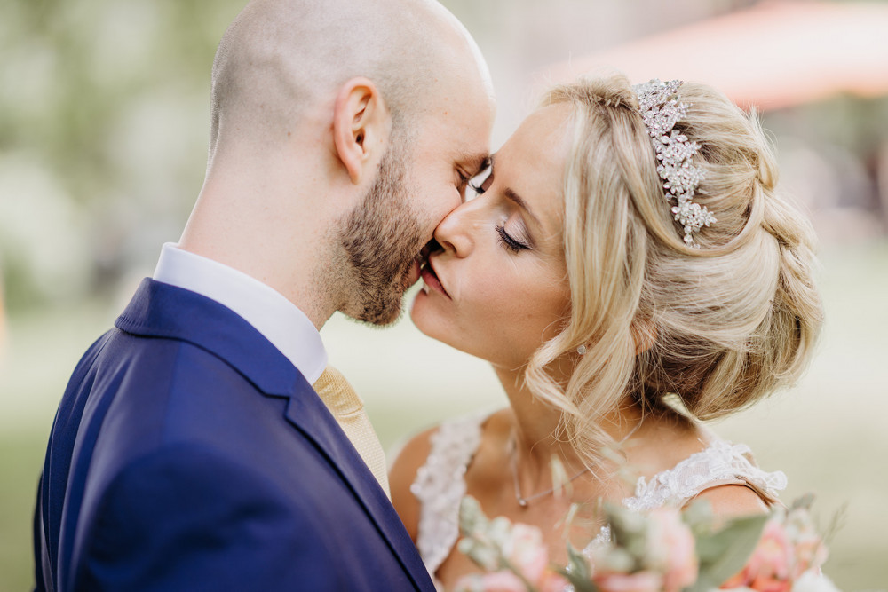 - Make Me Bridal Artist: Justine Olver - Wedding Make up Artist. Photography by: David J Prior. #naturalmakeup