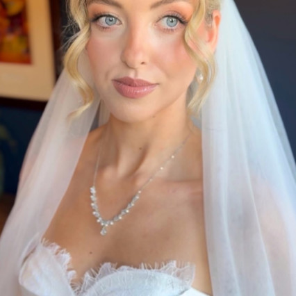 Bridal hair and makeup - #classic #bridalmakeup #airbrushedmakeup #bridesmaidhairandmakeup