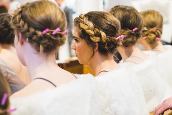 - Make Me Bridal Artist: Bridal Hairstylist Moira Borg. Photography by: Yasmine. #flowercrown