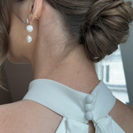  #modernbride #londonbride #modernbun #minimalhair