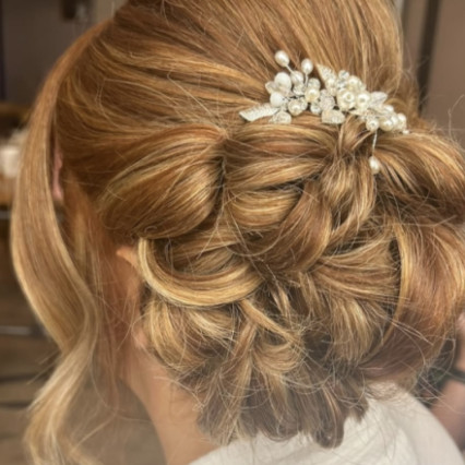 Featured portfolio item for Bobbypins Hair