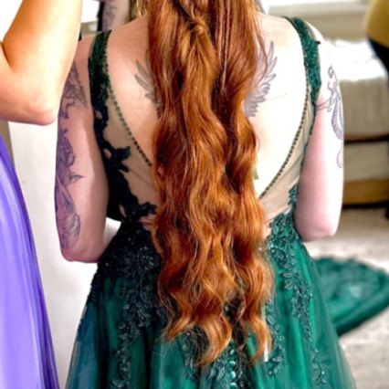 Featured portfolio item for bridal styling by Reahannah