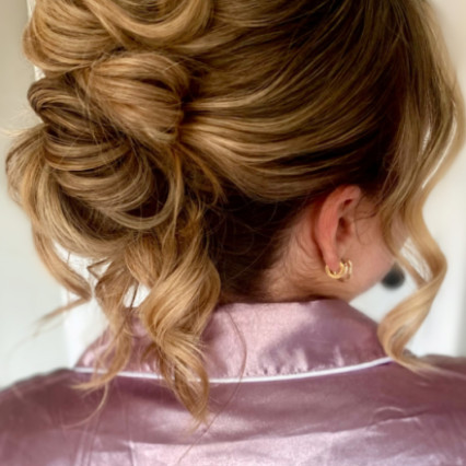 Undone Midi Updo - Photography by: Charlotte Heather Bridal Hair. #bohemian #relaxedupdo