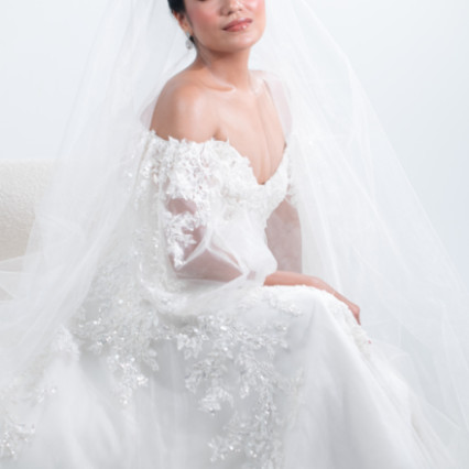  Photography by: Roi Creative Studios. #multicultural #dewyskin #freshmakeup #radiant #glowy #bridalmakeup