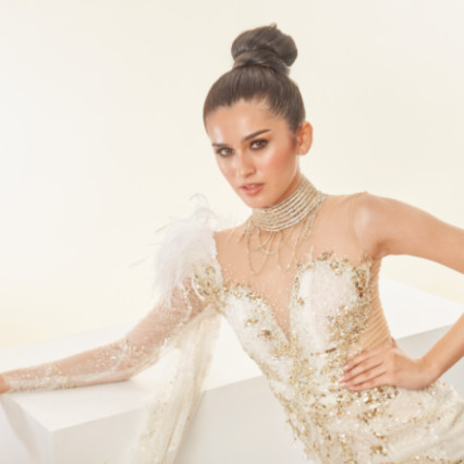  Photography by: Chester Sigua. #glamorous #bridalmakeup #smokeyeyes #photoshoot #bridalphotoshoot