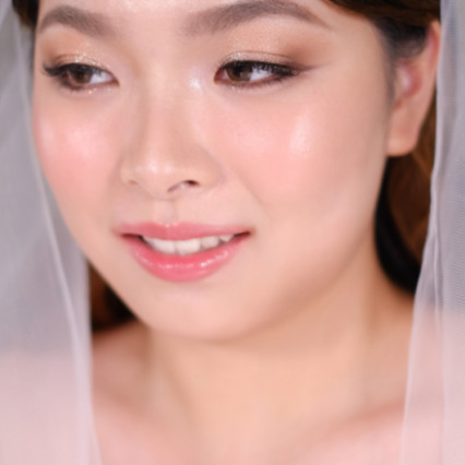 Featured portfolio item for House of Howes Brides