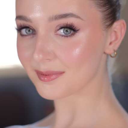 Featured portfolio item for House of Howes Brides